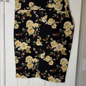 LuLaRoe Cassie Floral Pencil Skirt in Black and Yellow